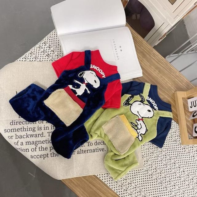 ชุดเอี่ยม Snoopy แบบขน